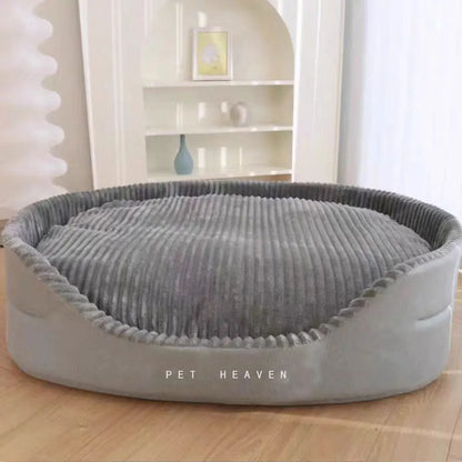 A super, soft, dirt-resistant, comfortable, pet bed.