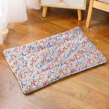Thickened Comfortable Warm Small Cat Sleeping Cushion Skin-friendly Cute Winter Medium Dog Sofa Mat for Puppy Bed Accessories